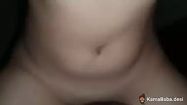 A 19-year-old girl rides like a slut in Nepali porn