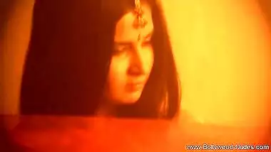 Indian Honey From Bangladesh Makes It Easy