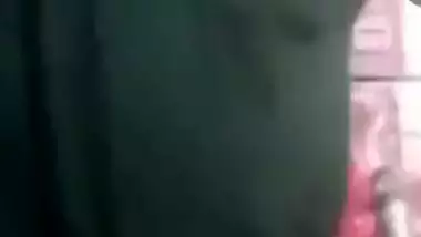 Friend mom in nighty showing boobs and pussy