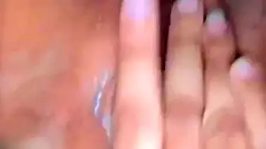 Nude videos online of sexy viral Indian girl nude