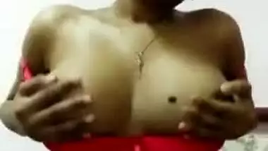 Brown-skinned Indian love slowly masturbates her XXX snatch in sex video