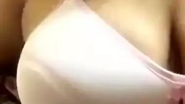 Bigboob Mezo Girl Showing