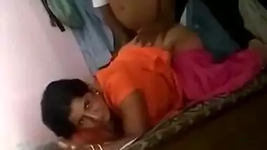 DEsi married bhabhi quikie with neighbr