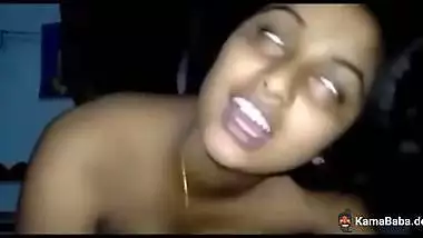 Seductive village girl’s hard desi chudai