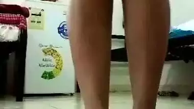 Unsatisfied aunty naked video making for lover on Instagram