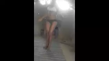 Naughty teen girlfriend seduces lover with a sexy dance