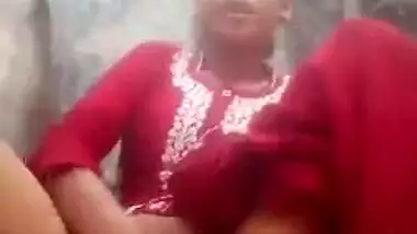 Horny village Desi girl fingering her shaved pussy on camera