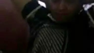 Desi aunty change her dress with selfie cam