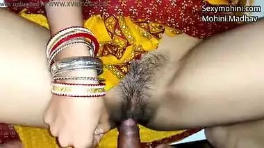 Unsatisfied brother fucked hard his wifey’s sexy Desi XXX sister MMS
