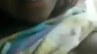 Whorish Indian wench is happy with nice boobs that wants to show them