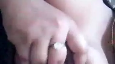 Desi girl sex mood topless boob pressing selfie video