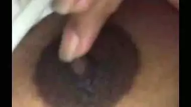 Desi girl untouched boobs showing video for lover