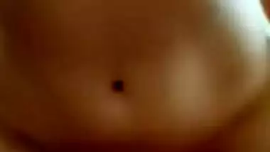 عربي يمارس مع أمه الاروربية