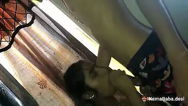 Sexy Chennai babe gives a crazy Tamil blowjob