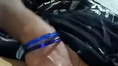 Busty aunty fingering viral xxx pussy showing