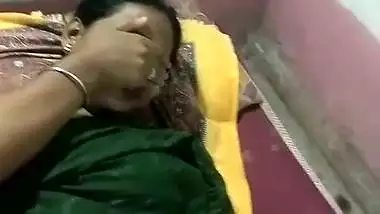 Shy GF hairy pussy capture by boyfriend before sex