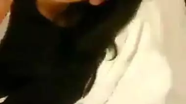 Desi Sexy girl sucker