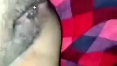 Desi girl poses nude in front of a mirror