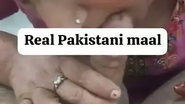 Real Pakistani mature aunty sex and viral blowjob