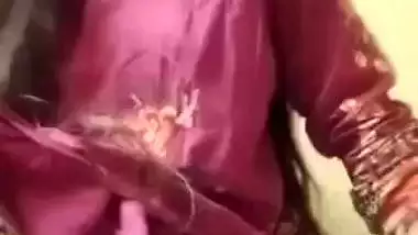 Big pussy rubbing GF in horniness desi viral MMS