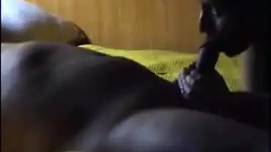Desi sex vids of an Indian pair fucking in a hotel room