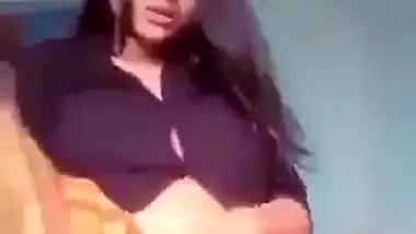 Desi cute girl sexy pussy fing
