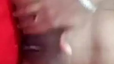 নাসিমার ভোদায় আংগুল দিয়ে রস বের করা দেখুন